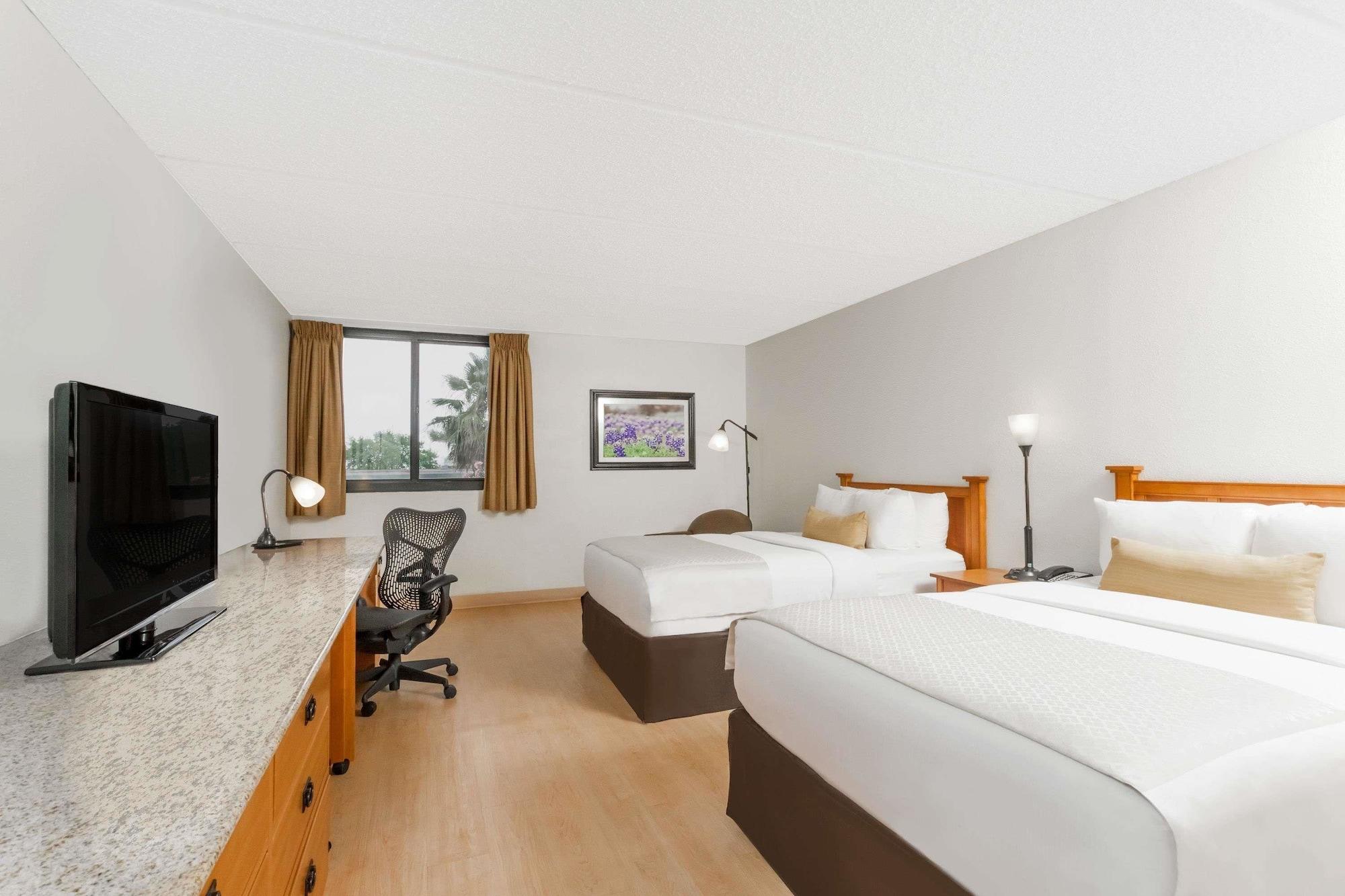 Wyndham Garden Hotel Austin Exterior foto