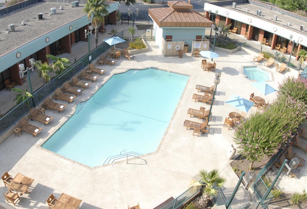 Wyndham Garden Hotel Austin Exterior foto