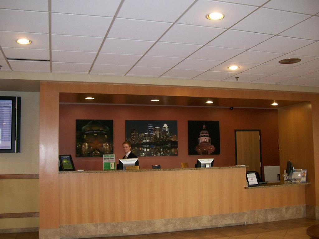 Wyndham Garden Hotel Austin Exterior foto
